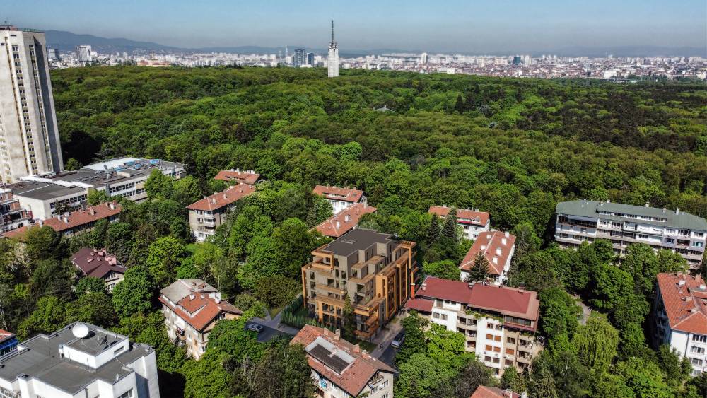 GB4 до Борисовата градина в София, от портфолиото на Barnes Bulgaria, с номинация за Сграда на годината1