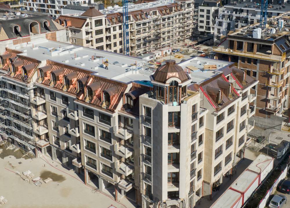 The construction of Paradise Place complex in Sofia is at the final stage1